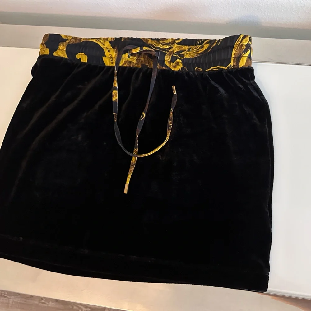 Versace Jeans Collection Velvet Black Mini Skirt - Picture 9 of 9